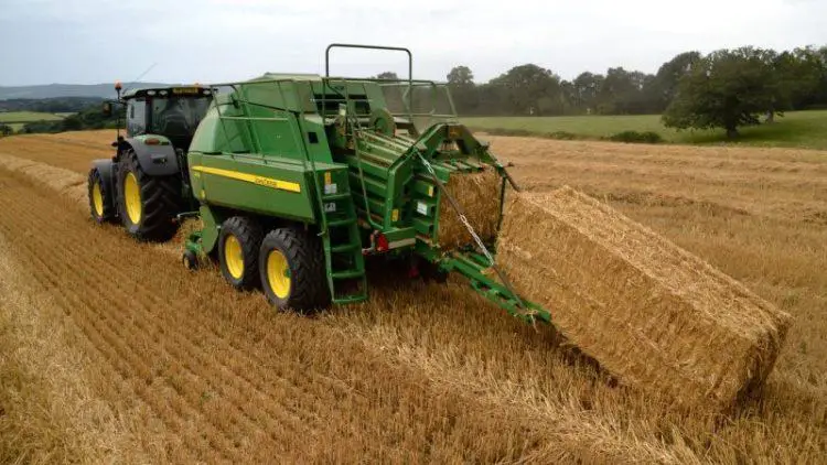 Square baler