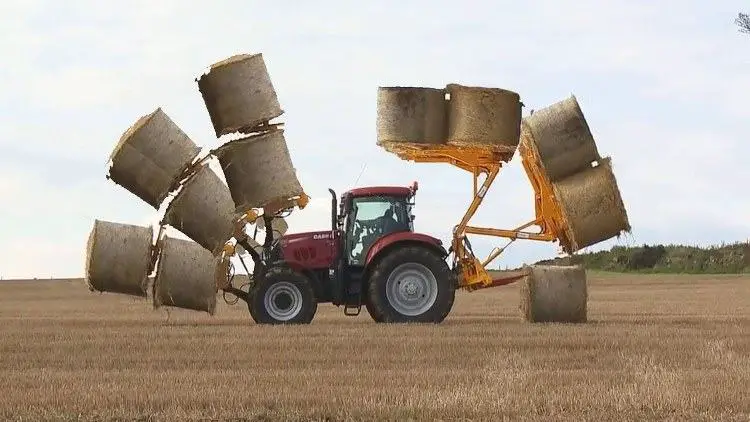 Tractor loader bale spear