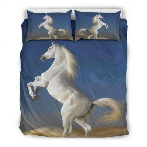 White Horse Stand with 2 Leg Bedding Set Queen