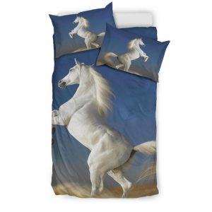 White Horse Stand with 2 Leg Bedding Set Twin
