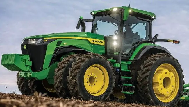 John Deere 410 8R