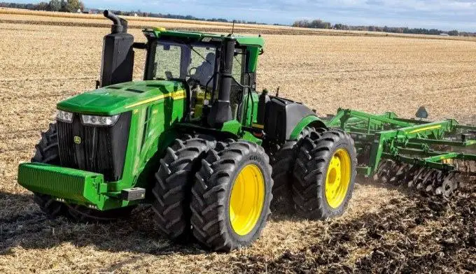 Top 10+ World’s Biggest John Deere Tractors - Sand Creek Farm