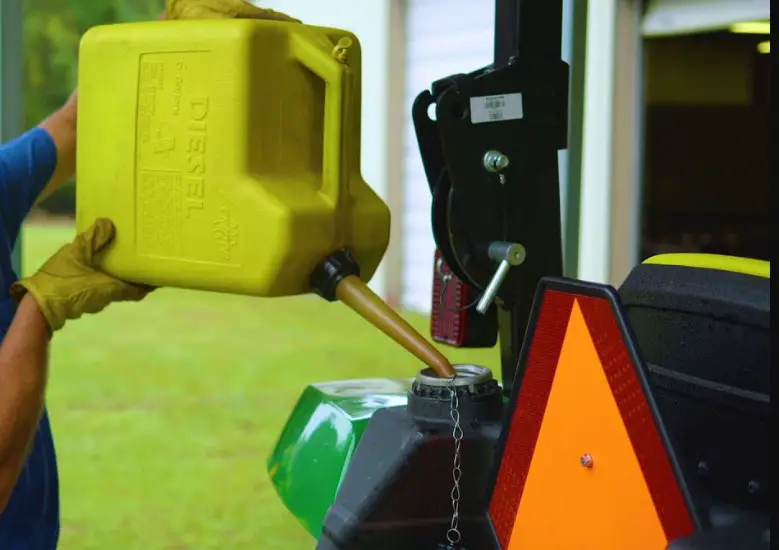 tractor’s fuel tank