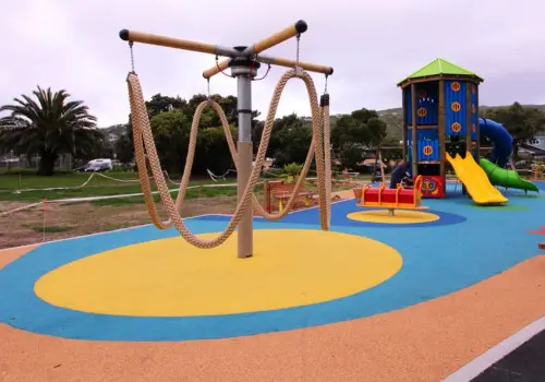 Pour N’ Play playground
